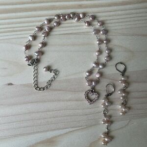 Vintage Freshwater Pearls Pendant‎ Necklace 16 Inch Heart w Matching Earrings